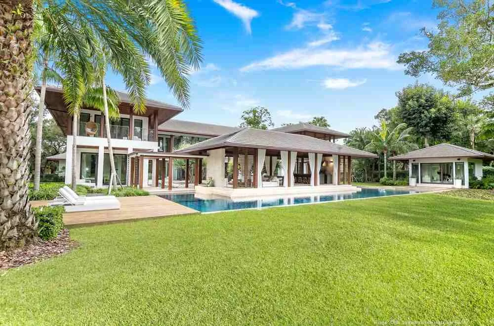 Andre Hakkak House: Inside a Modern Architectural Gem